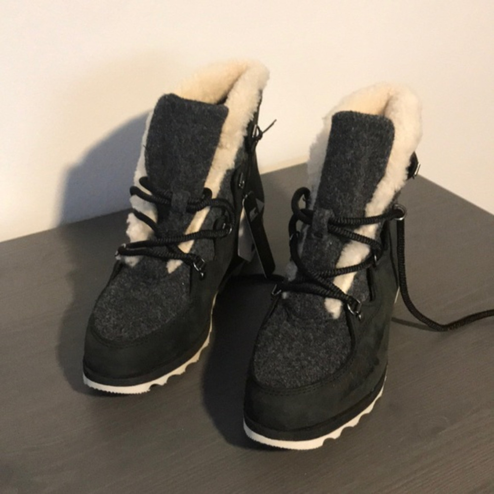 Sorel Sherpa Boot- Size 9 new without box